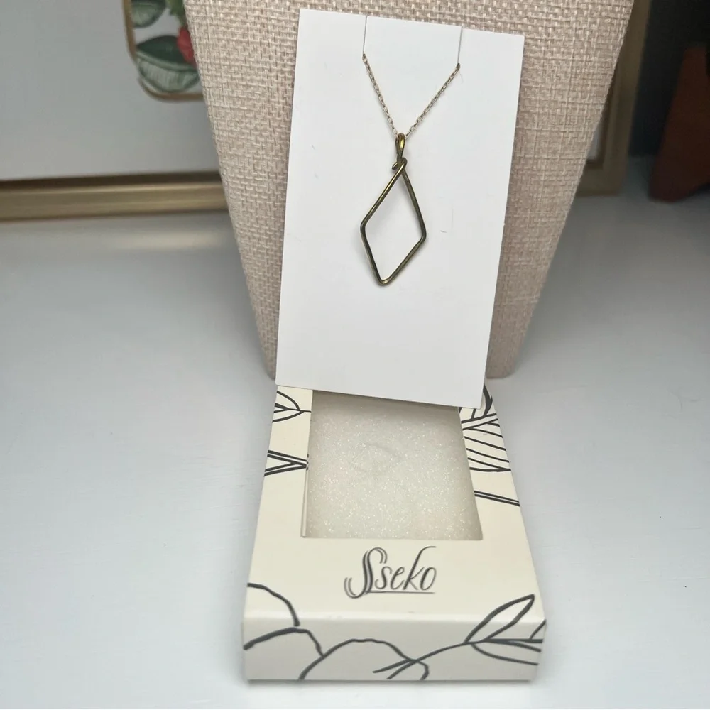 Artisan Gold Diamond-Shaped Necklace